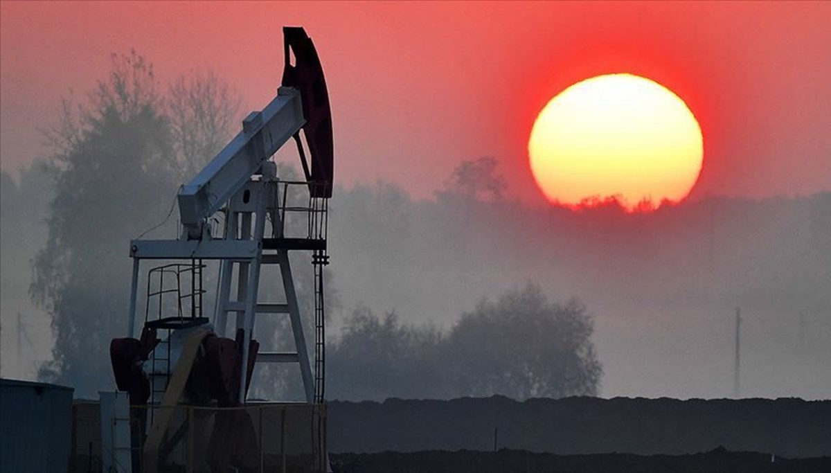 OPEC+ grubu 648 bin varil üretim artışına gidecek