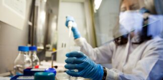 ABD’de bir kişi HIV’i yendi: Dördüncü ve en yaşlı hasta oldu