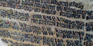 Binlerce araç çürümeye terk edildi