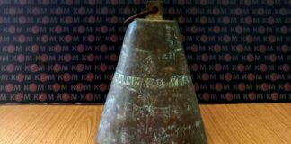 Evinde 200 yıllık kilise çanı ele geçirildi