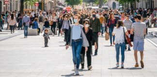 Fransa’nın Nice kentinde toplu taşımada maske zorunluluğu geri geliyor