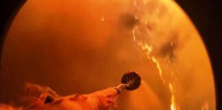 Gece görüşlü helikopterler ilk kez Datça’daki yangında göreve başladı