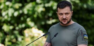 Zelenski kritik isimleri kovdu