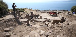Assos kazısında yeni bulgu: 2 bin 200 yıllık Roma çeşmesi kalıntıları