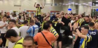Fenerbahçeli taraftarlardan Marmaray tepkisi