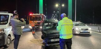FSM Köprüsü’nde kaza: 2 polis yaralı