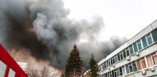 Hindistan’da otelde çıkan yangında 2 kişi öldü