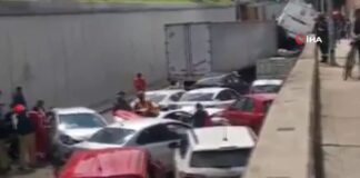 Meksika’da freni patlayan TIR onlarca aracı ezdi: 44 yaralı