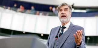 Avrupa Parlamentosu vekili Marcel de Graaff Rusya karşıtı olduğu iddiasıyla grubundan ayrıldı