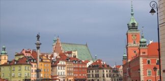 Polonya gelecek yıl ekonomik büyümenin yavaşlamasını bekliyor