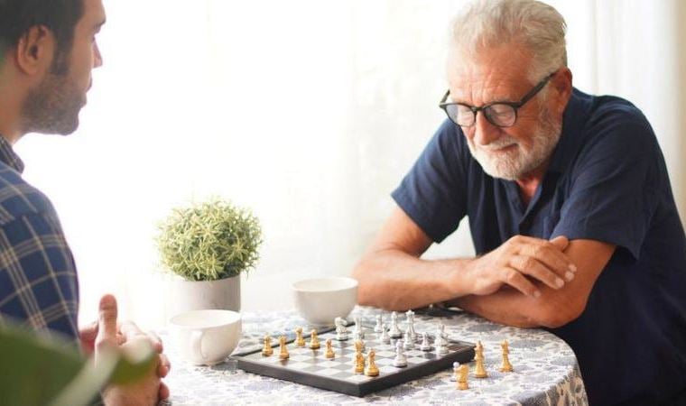 Demans: İngiltere’de beyin sağlığını kontrol için yeni uygulama