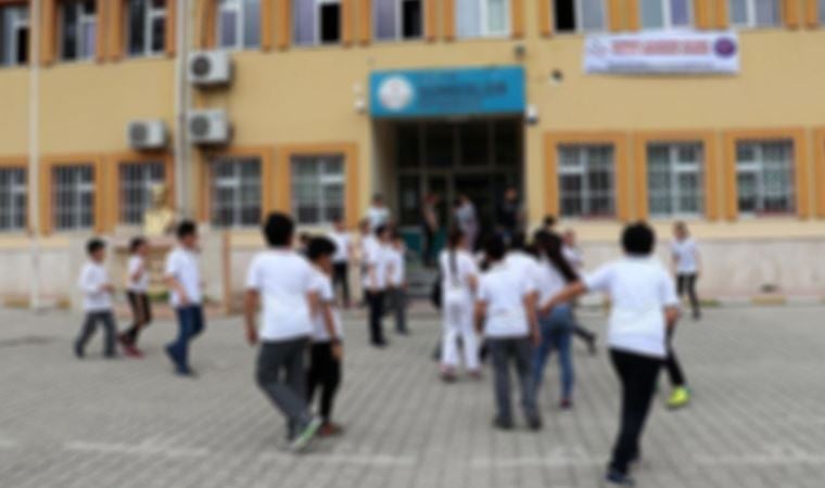 Gaziantep’te bir okulda ‘ayrımcılıkla’ gündeme gelen Mustafa Yıldırım, öğrencileri tarikata yönlendirmiş