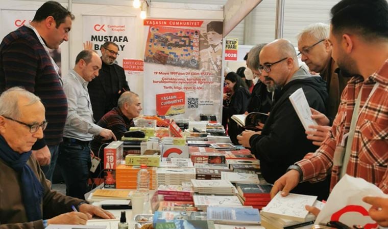 Muharrirlerimiz Adana’da kitapseverlerle buluştu