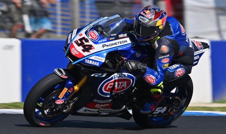 Milli motosikletçi Toprak Razgatlıoğlu Avustralya’da podyuma çıktı