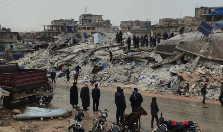 Suriye’de depremdeki can kaybı bin 387’ye ulaştı
