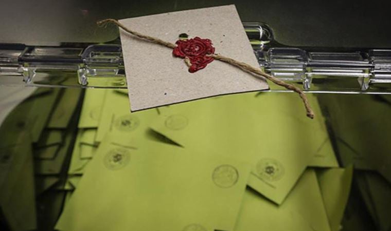 Üniversitelilerin nasıl oy kullanacağı hâlâ belirsiz: Eğitimde seçim hamlesi mi?