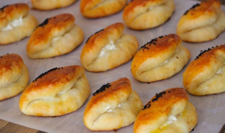 5 dakikada hazırlanan yapılışı en kolay poğaça. Mayalama derdi yok..