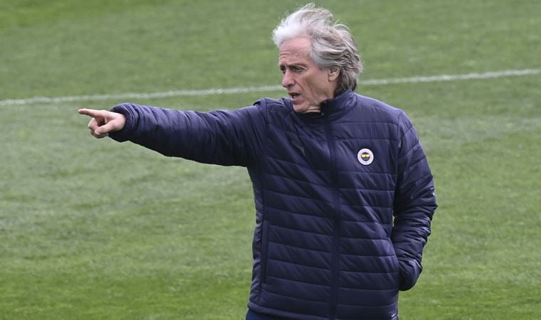 Fenerbahçe’de sistem değişiyor!