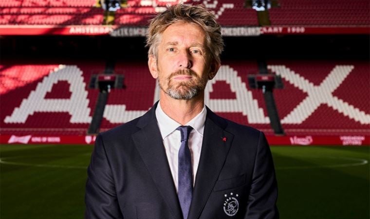 Ajax CEO’su Edwin van der Sar, görevinden istifa etti