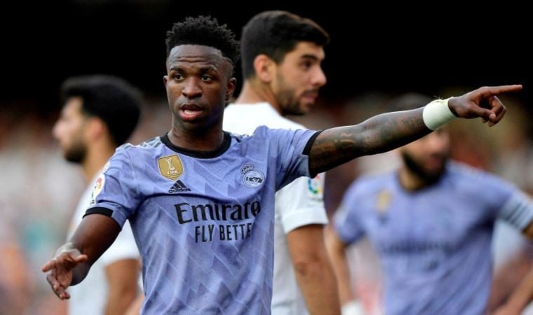 Brezilyalı futbolculardan Vinicius Junior’a destek eylemi