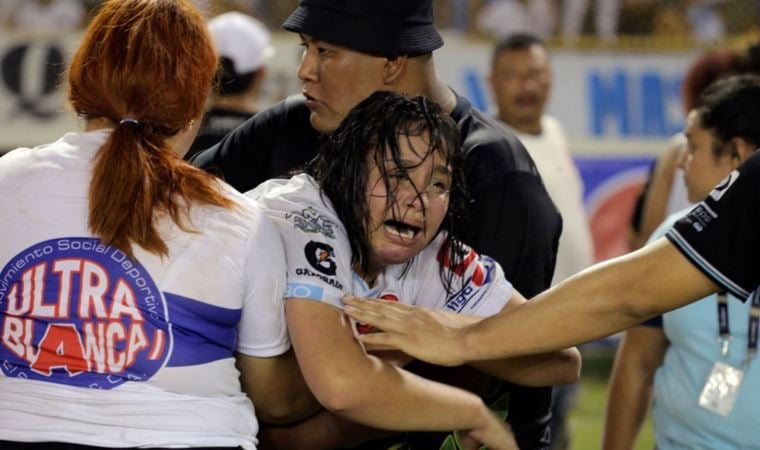 El Salvador Futbol Ligi’nde facia… 12 kişi öldü!