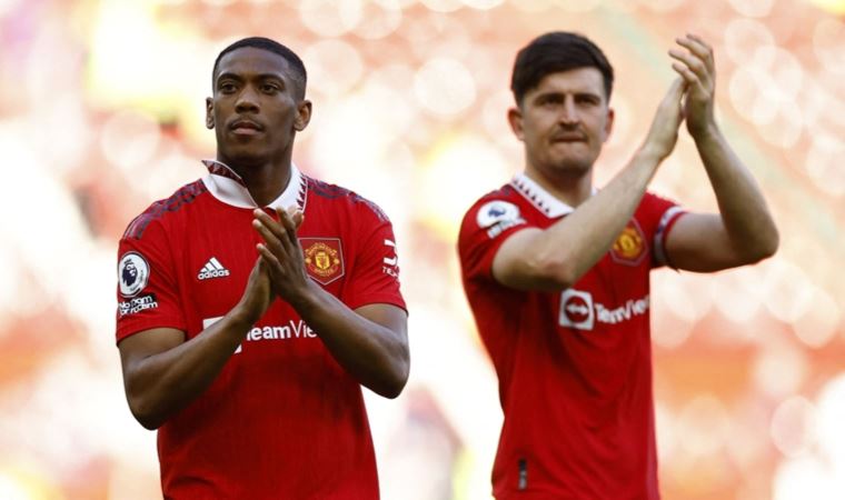 Fransız futbolcu Anthony Martial’den Manchester United’a kötü haber