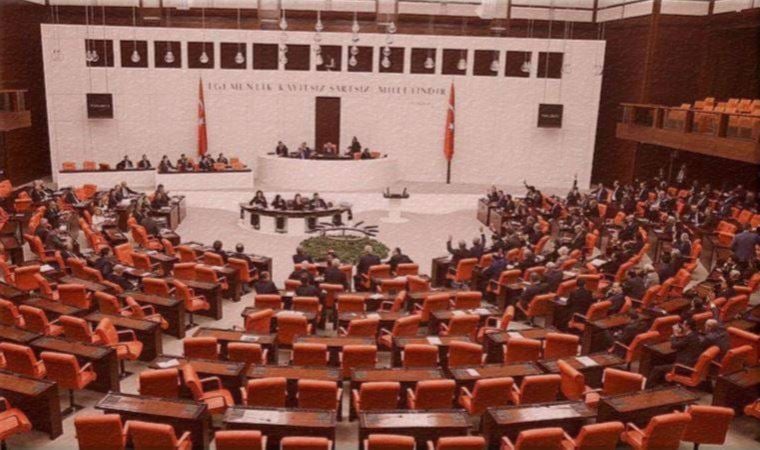 Hukukçular değerlendirdi: Milletvekili seçilen bakanlar istifa etmeli mi?