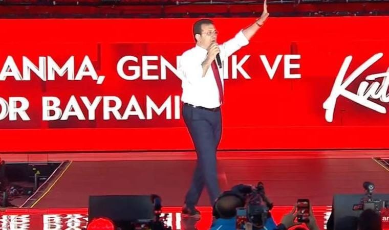 İmamoğlu çağrı yapmıştı: Yurttaşlar Maltepe’de 19 Mayıs’ı kutladı