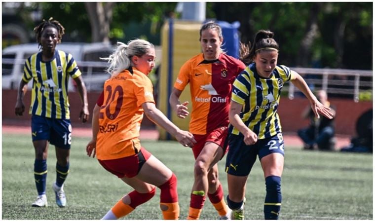 Kadın Futbol Süper Ligi derbisinde Fenerbahçe avantajı kaptı! Fenerbahçe Petrol Ofisi 2 – 0 Galatasaray Petrol Ofisi (Maç sonucu)