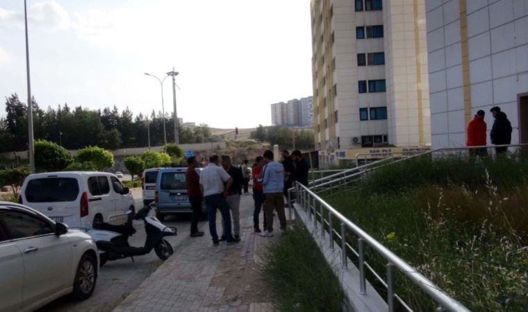 Kilis’te vahşet! Müteahhit evinde bıçakla öldürülmüş olarak bulundu
