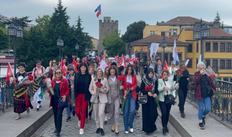 Trabzon’da kadınlar sokağa çıktı: Meclis’te Hizbullah istemiyoruz