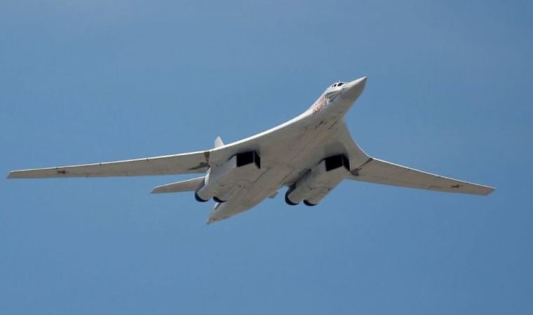 Çin ve Rusya’ya ait uçaklar, Japonya’ya yakın sularda uçtu