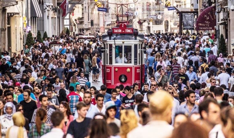 Dolar yükseliyor, asgari ücret düşüyor… Son 6 ayda istikrarlı yoksullaşma!