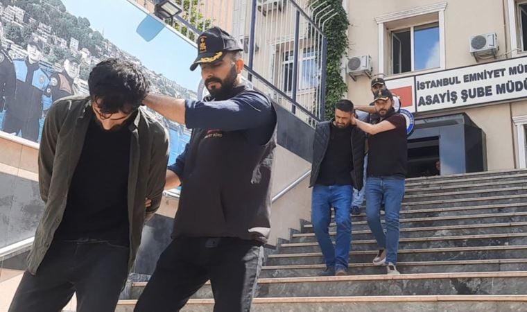 Fatih’te otomobilde bulunan cesetle ilgili 5 gözaltı