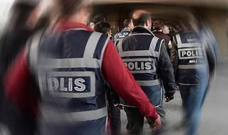 İzmir merkezli 9 ilde FETÖ operasyonu