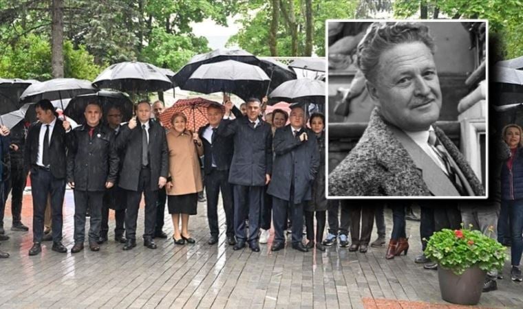 Nazım Hikmet ölümünün 60. yılında Moskova’daki mezarı başında anıldı