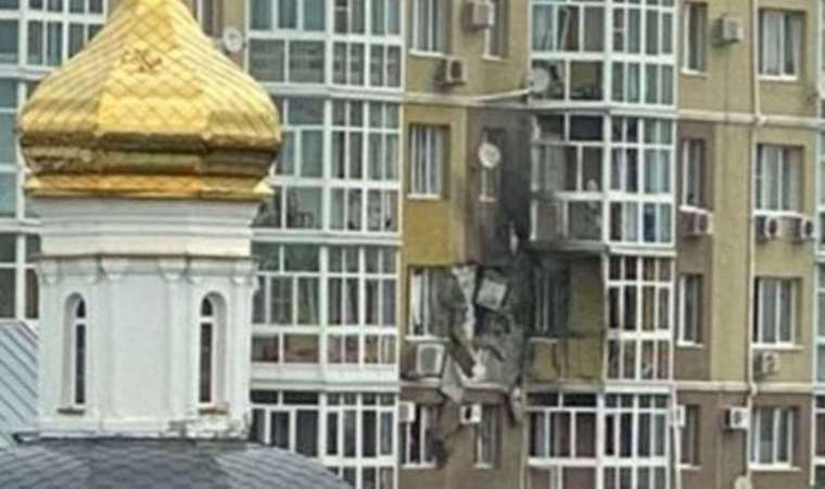 Rusya’da bir apartmana İHA düştü: 3 yaralı
