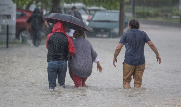 Valilik ve Meteoroloji’den Ankara’ya peş peşe uyarı: Saat verildi, fırtına ve sağanak bekleniyor…