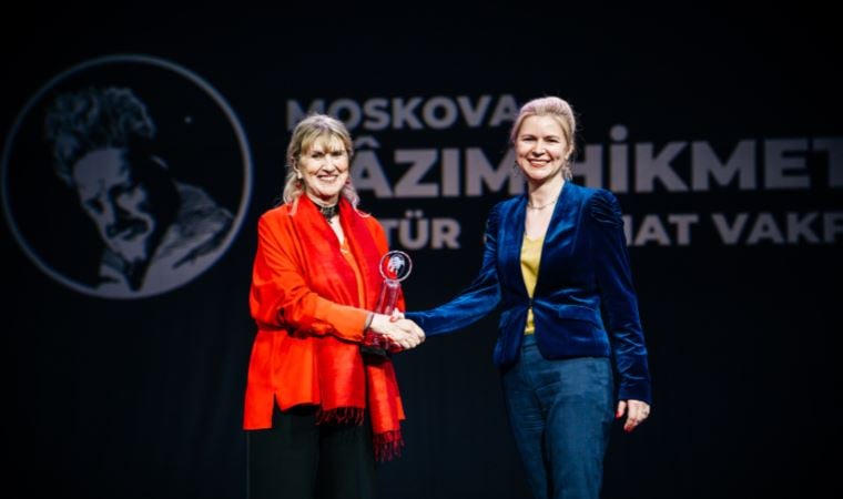 Zeynep Oral’a ‘Nâzım Hikmet Dostluk Ödülü’ verildi