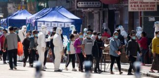 Çin, yurt dışından gelen yolculardan COVID-19 testi istemeyecek