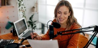 “Podcast nasıl yapılır?” diyenlerin izlemesi gereken 6 adım