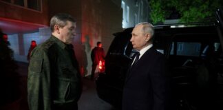 Putin’den Ukrayna sınırındaki Rus ordusu karargahına ziyaret