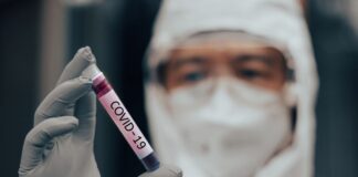 Covid aşısından şüphe duyanların sayısı artıyor